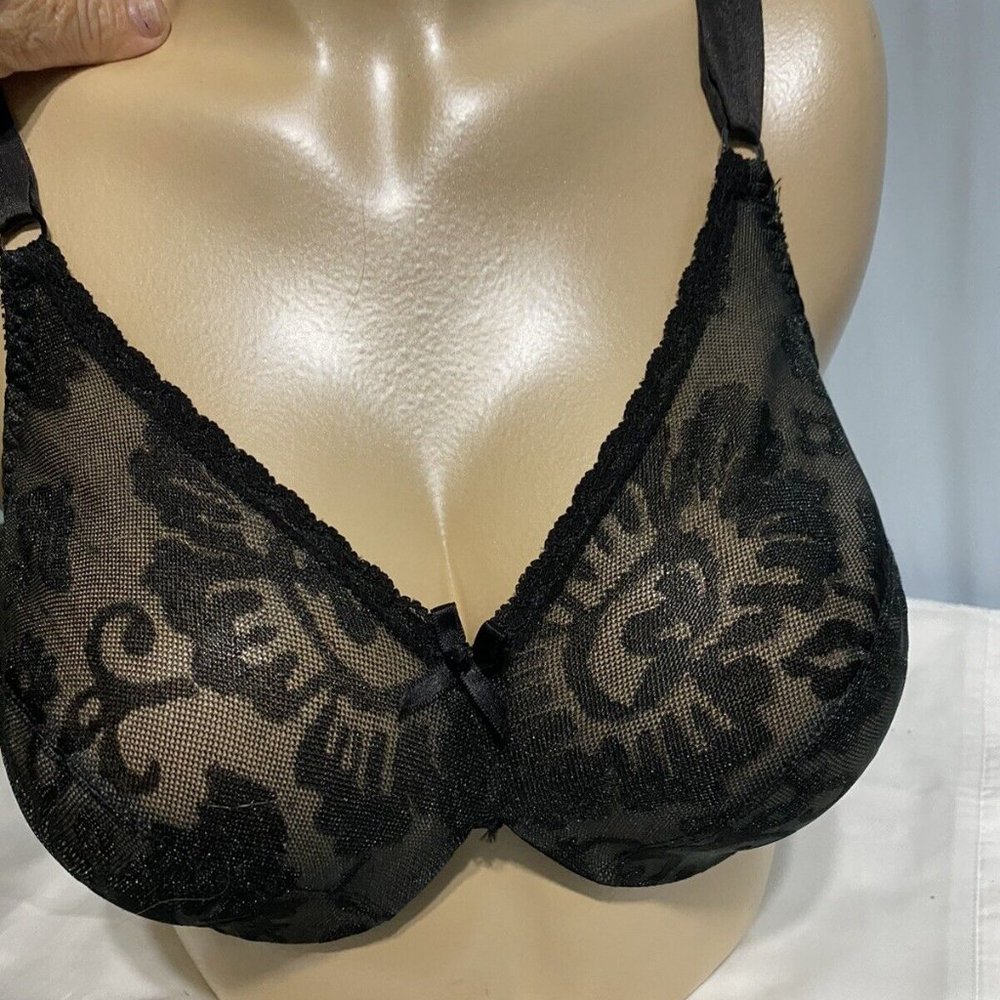 WARNER SIZE 34 D FULL COVERAGE BLACK BRA